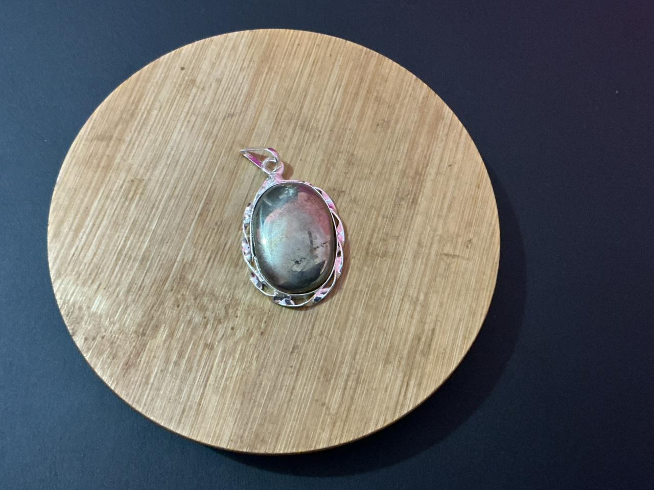 vPyrite healing pendant